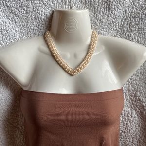 VINTAGE (1988) AVON ELEGANT WEAVE NECKLACE (17”-19”)